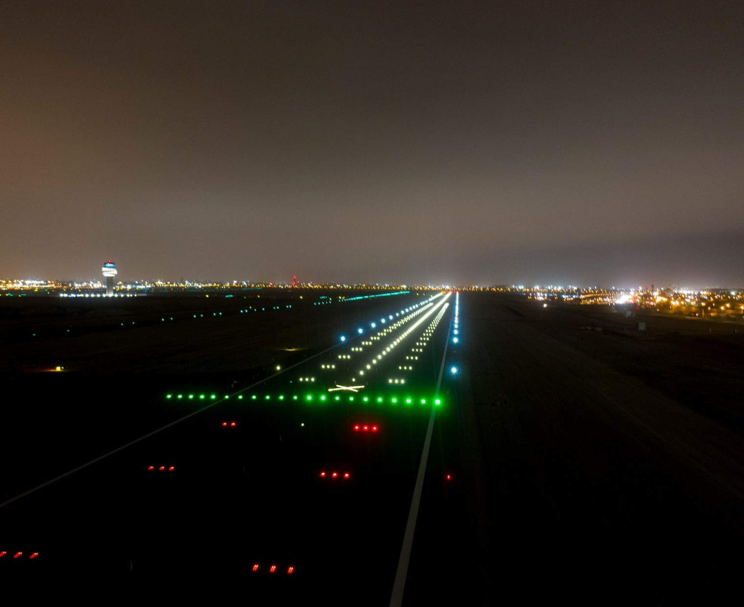 Balizamiento De La Pista 16l 34r Del Aeropuerto Internacional Jorge Chávez