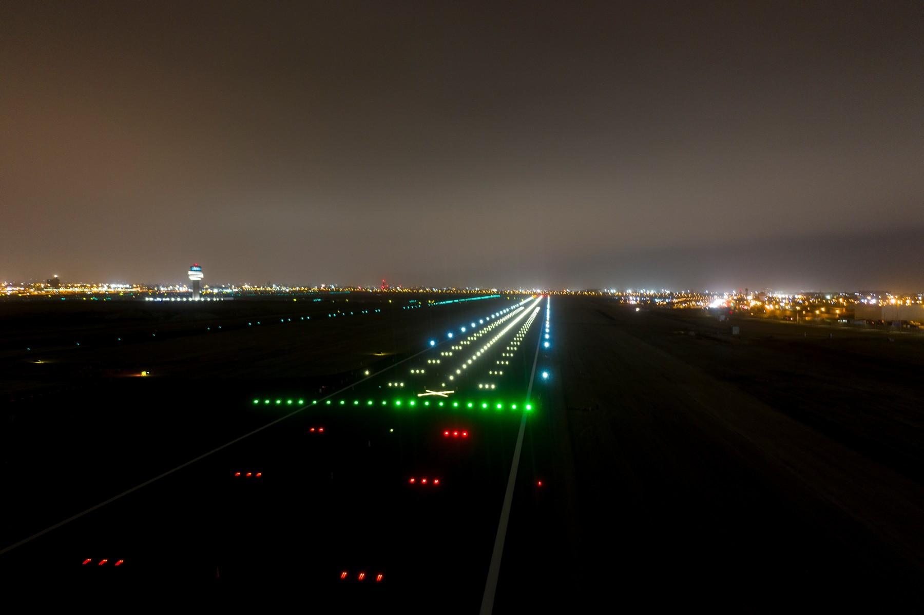 Balizamiento De La Pista 16l 34r Del Aeropuerto Internacional Jorge Chávez