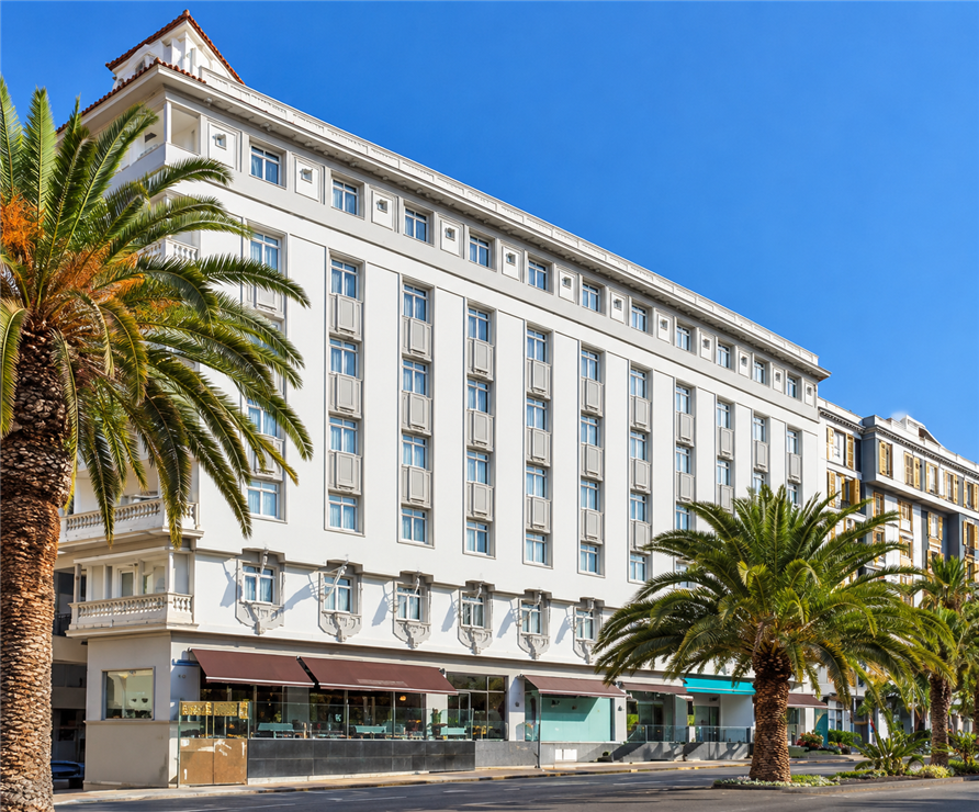Hotel 02 892x740